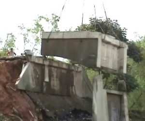 demolição controlada com fio diamantado - Ponte São Pedro - SP