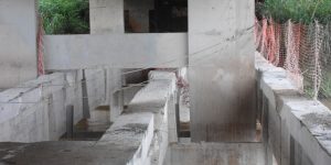 demolição controlada de ponte remoção das longarinas