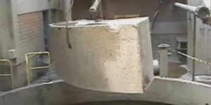 demolição controlada com fio diamantado em base de concreto em indústria de papel celulose - Santa Catarina