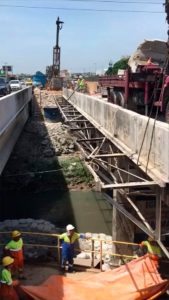 demolição controlada em balanço de ponte
